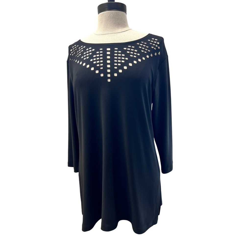 Sympli Top Womens 8 Black Excellent Laser Cut Neckline 3/4 Sleeve Side Slits